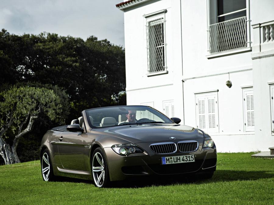  BMW M6 Convertible 2006 года  (фото 13 из 67)